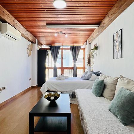 Estudio Buddha En El Centro De Nerja - South Costa Экстерьер фото